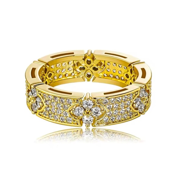 La Fleur | Gold & Silver Ring Band w/ Zirconia - Clover Stackable Rings Sz 6 & 7 - Picture 5 of 9
